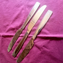 Pfaltzgraff Stainless 3 Dinner Knives  Mabel Pattern Flatware 8 7/8&quot; Glossy - $9.89