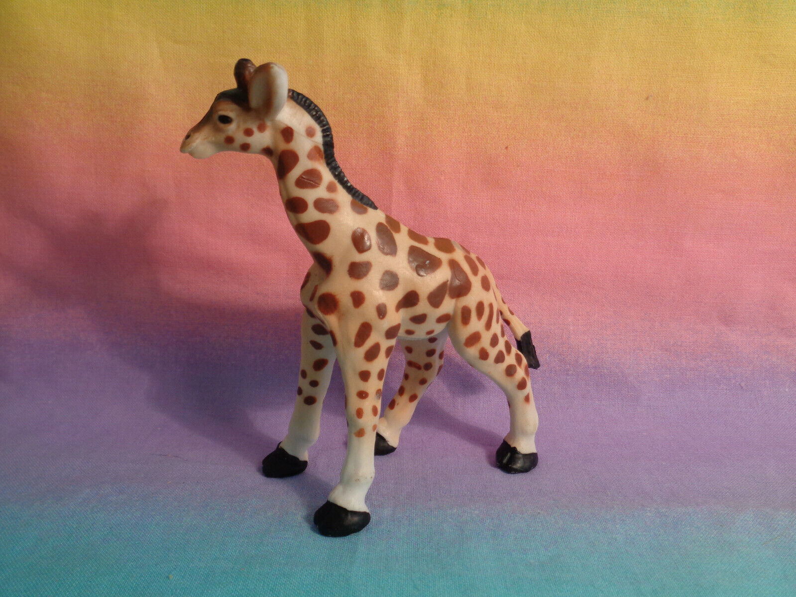 Vintage 1996 Safari Ltd Giraffe Calf Safari Zoo Animal PVC Figure or Cake Topper - £3.38 GBP