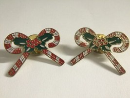 Pair of Vintage Christmas Candy Canes w/ Mistletoe Metal &amp; Enamel Lapel Pins - £11.17 GBP