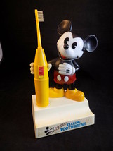 Vintage 1970&#39;s MICKEY MOUSE TALKNG TOOTHBRUSH Disney Mickey ELECTRIC Too... - £46.71 GBP