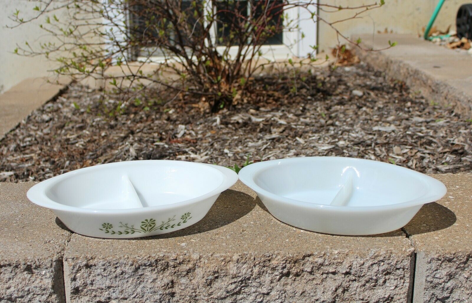 Primary image for Lot of 2 Glasbake Pyrex J2353 divided serving dishes - Green Daisy & White