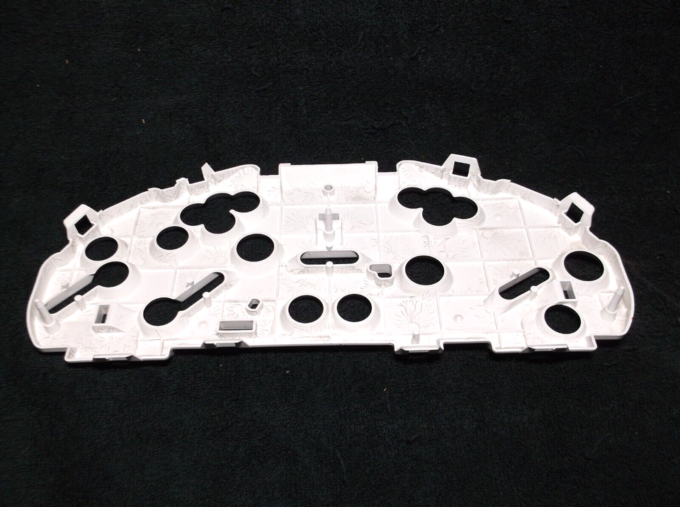 03-04 SUBARU FORESTER SPEEDOMETER / BACK COVER - $4.20
