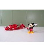 Disney Mickey Mouse 2&quot; Waving Figure Keychain &amp; 20&quot; Lanyard - $95.03 MXN