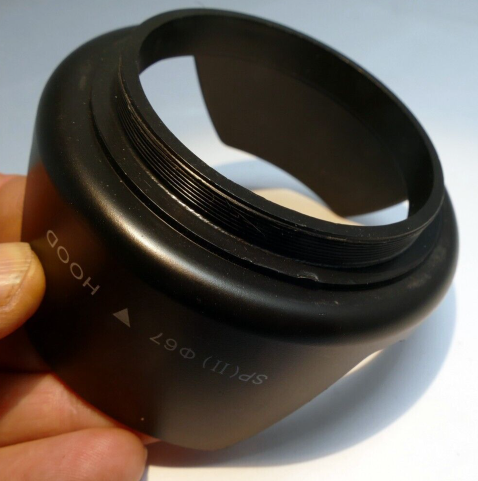 67mm Lens Hood  Shade threaded screw in plastic ( missing locking ring ) - $6.33