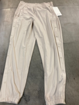 NWT Lululemon Tearaway Mid-Rise Track Pants Size 8 - Mojave Tan LW5GAX - £79.93 GBP