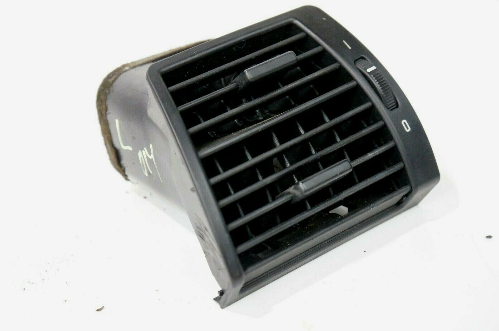 01-2006 bmw x5 e53  left driver side fresh air grille vent oem - $18.87