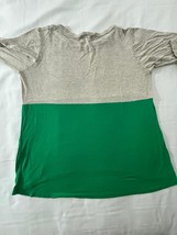 Eloges Women’s Tan & Green 3/4 Sleeve Blouse Top Size Large Made In USA image 2