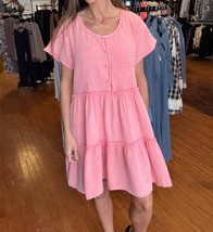 Easel Macey Babydoll Dress Coral - $563.13 MXN