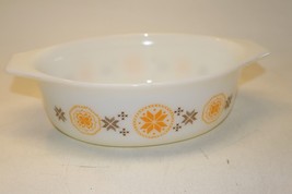 Vintage Pyrex Town and Country 1 1/2 1.5 Quart Oval Handled Casserole No Lid - £7.89 GBP