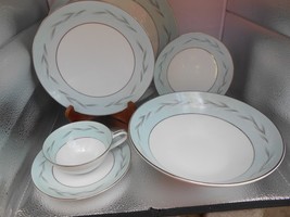 21 P NORITAKE Sheldon DINNERWARE PLATE 5821 DINNER SALAD CUP bread servi... - £97.23 GBP