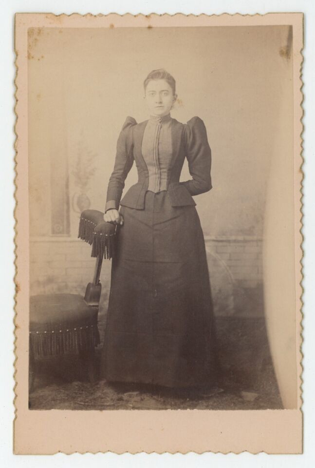 Primary image for Antique Circa 1880s Cabinet Card Lovely Woman in Stunning Victorian Dress