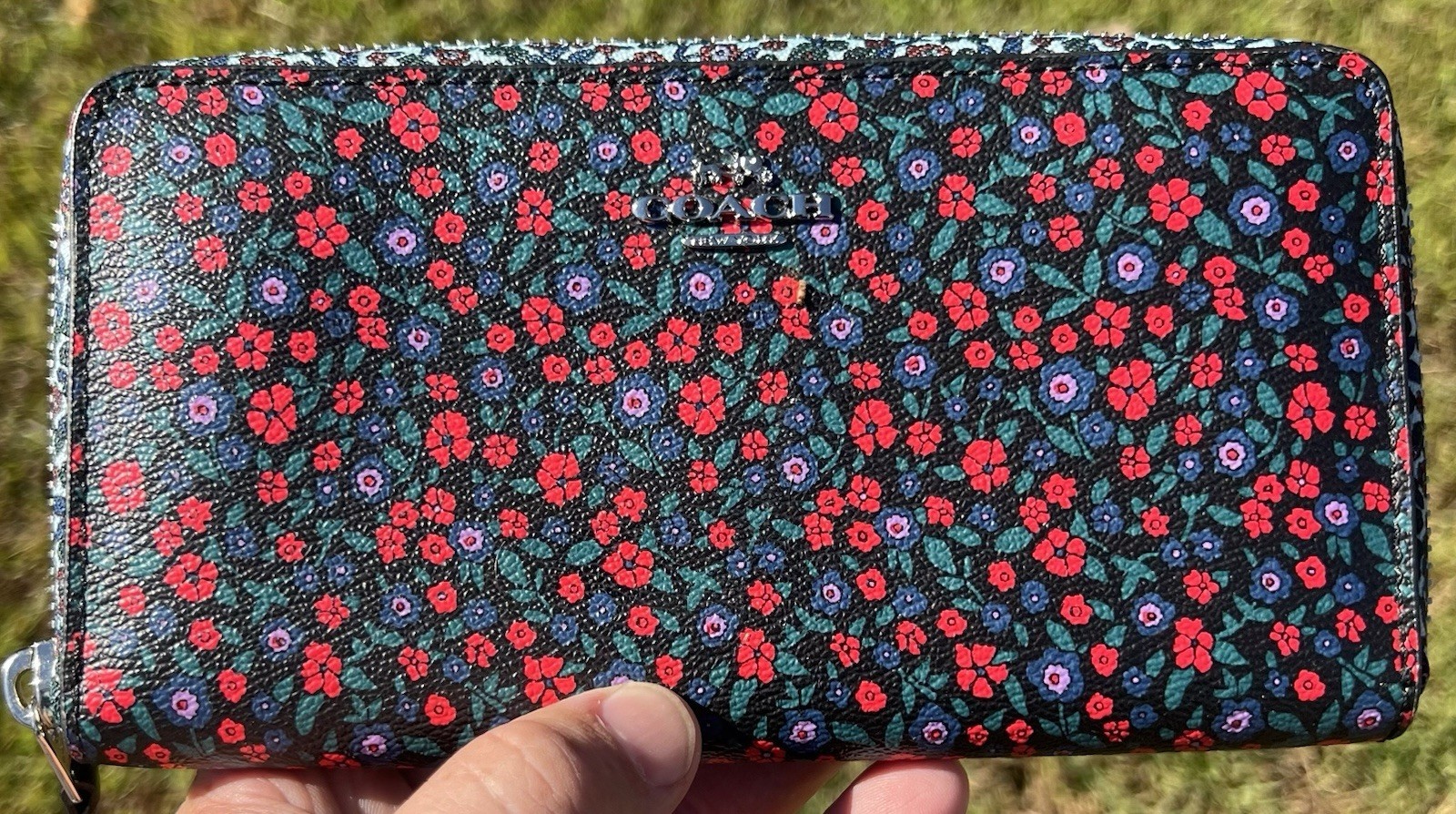 COACH Accordion Zip Wallet Black With Floral Print EUC F59066 Item image 2