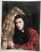 Antonio Banderas Signed Autographed &quot;Armand&quot; Glossy 8x10 Photo - £63.44 GBP