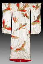Vintage 50 YEAR-OLD Japanese Uchikake Kimono Ivory Wedding Silk Embroider Cranes - £136.25 GBP