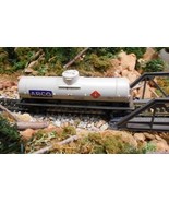 HO Scale: Tyco Arco Oil Tank Car #697012; Vintage Model Railroad Train - £9.33 GBP