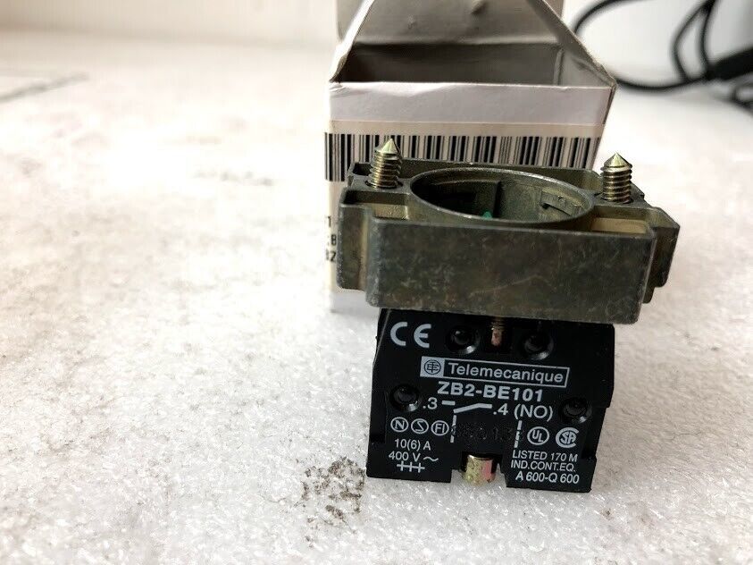HP SP8883-1890 mount base contact block  ZB2-BZ103 Telemecanique NEW - $59.00