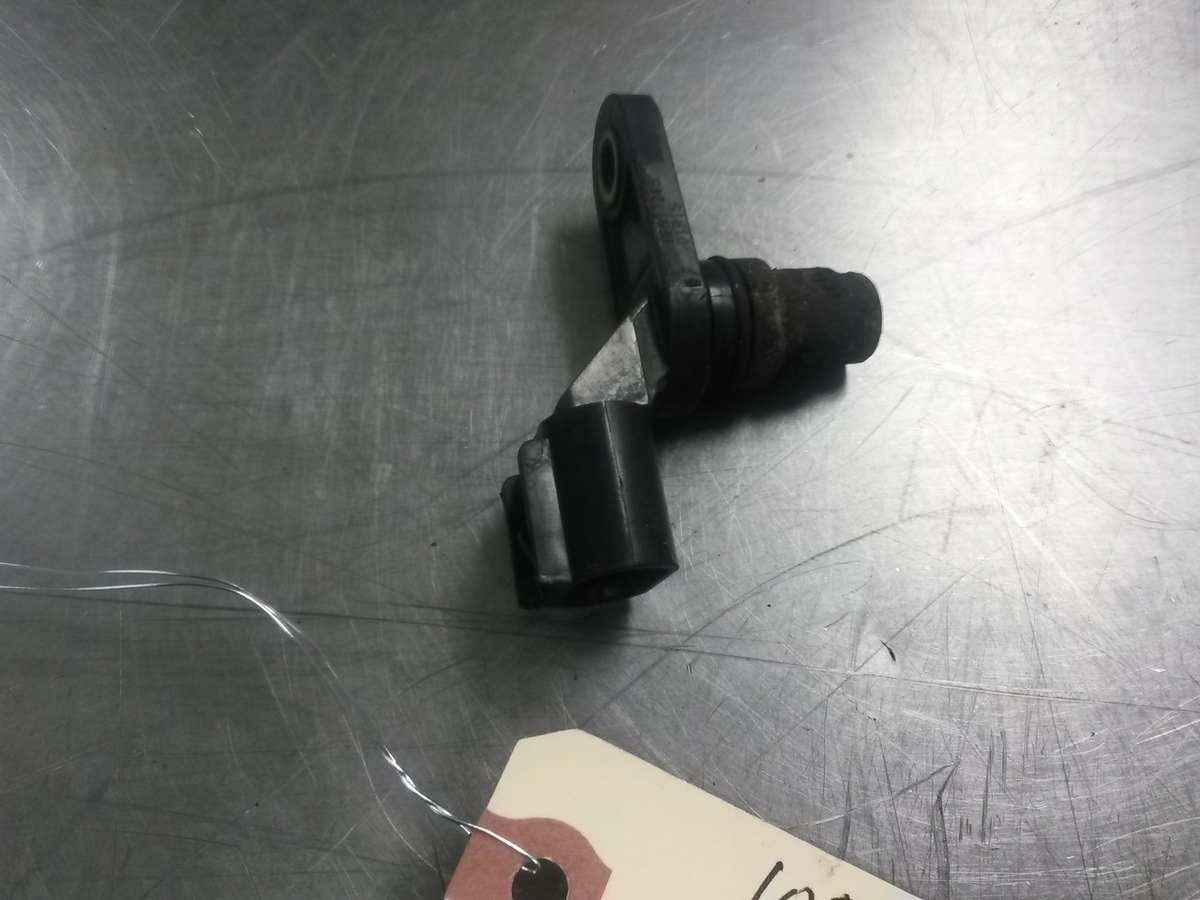 Camshaft Position Sensor From 2011 Buick Regal  2.4 - $19.75