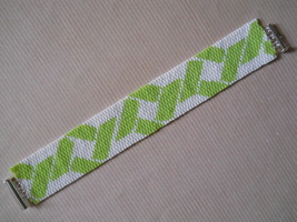 Bracelet: Chartreuse &amp; White Entwined Ribbon Motif, Peyote Stitch, Tube Clasp - £31.16 GBP