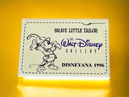 Disney 1996 Disneyana Mickey Brave Little Tailor Walt Disney Gallery Button - £8.91 GBP