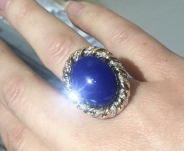 Authenticity Guarantee 
Large 14k Lapis lazuli ring Diamond halo Large ring - $76,379.07 MXN
