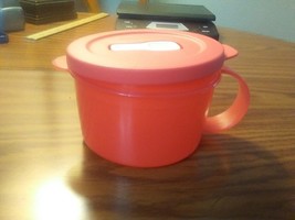 Tupperware soup mug - £11.20 GBP