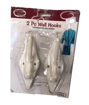 2 PCS Wall Hooks - $80.14 MXN