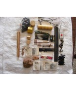 Vintage HO Scale Lot Trackside Details Couplers Etc             g - €40,84 EUR