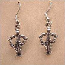 Funky Knight In Armor Earrings Prince Charming Fairy Tale Princess Charm Jewelry - £10.06 GBP