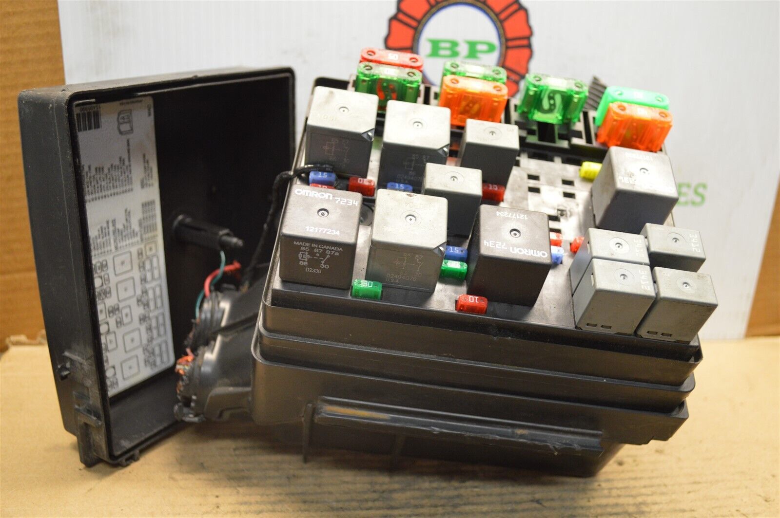 2003 Pontiac Grand AM Fuse Box Junction OEM 22681985 Module 32-16C2 - £33.69 GBP