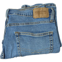 Levis Jeans Signature S37 Mens 34x30 Blue Slim Stretch Tapered Leg (34x29) - $34.65