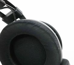 Razer Nari Essential RC30-026901 Wireless Gaming Headset Black with dongle image 11