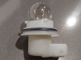 2006 to 2009 Saab 9-5 Sedan Inner Taillight Bulb and Socket 12760310 - $25.00