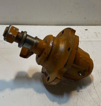 Hydraulic Motor 12126 | 9" L 6" W 37mm Hex Nut 11mm Bolt Holes - $87.99