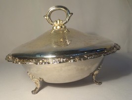 BEAUTIFUL ORNATE  ONEIDA SILVER PLATE COVERED SERVING DISH WITH LID - $30.00