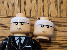 Lot of 2 LEGO Batman Minifigure Head Batman Light Flesh - €5,18 EUR