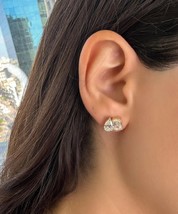Authenticity Guarantee

5 Carat You &amp; me Diamond Earrings Pear Cut and E... - $39,419.12 MXN