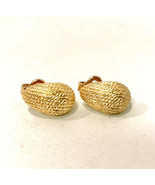 Trifari Vintage 1990’s Signed Gold Tone Textured Rope Teardrop Clip On E... - $322.71 MXN
