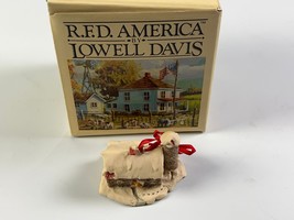 Schmid Lowell Davis Country Christmas Barn Ornament Schmid 1989 Figurine... - $349.57 MXN