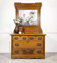 Antique Victorian Oak/Tiger Oak Quarter Sawn Dresser With Swivel Mirror|... - £1,426.85 GBP