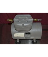 Thomas 905CA23TFE-217 Compressor Vacuum Pump 115V 60HZ 3.0A / TESTED - $5,479.56 MXN