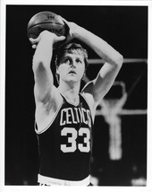 Larry Bird 8X10 Photo Boston Celtics Basketball Nba B/W - £3.94 GBP