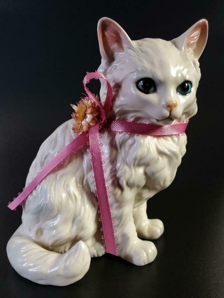 Lefton White Persian Cat Figurine Blue Eyes FREE SHIPPING - £19.29 GBP