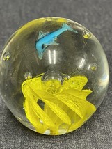 Vintage Murano Style Blown Art Glass Paperweight Fish Ocean Coral Reef Sphere - £19.11 GBP