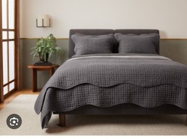 Parachute Scalloped King Quilt Shale Grey - £139.86 GBP