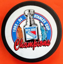 New York Rangers Official Slovakia 1993-94 Stanley Cup Champions Puck - £64.41 GBP