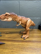 Jurassic World Thrash &#39;n Throw Tyrannosaurus Rex Action Figure - £14.00 GBP