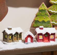 3PC Christmas Village House Figurines with Lights - £6.72 GBP