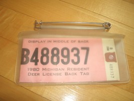 1980 Michigan Resident Deer License Back Tag &amp; Deer Tag in case for back - $10.35