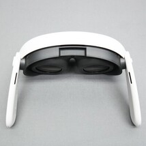 Meta Quest 3 128GB VR Headset Only - White READ image 7