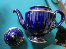 Hall Tea Pot 6 Cups Cobalt Blue Gold Trim 083 Los Angeles - £66.55 GBP